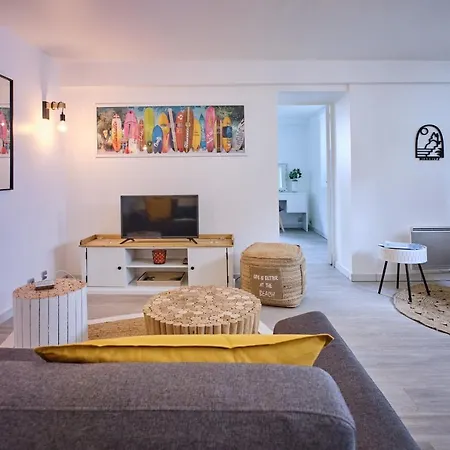 Central And Chic Family Apt 10 Mins To Grande Plage Beach! Μπιαρίτζ