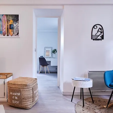 Central And Chic Family Apt 10 Mins To Grande Plage Beach! *
