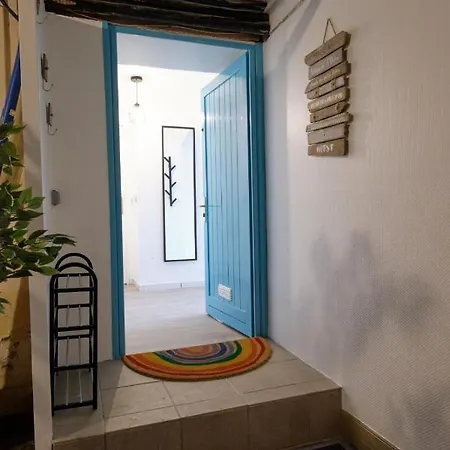 Appartement Central And Chic Family Apt 10 Mins To Grande Plage Beach!